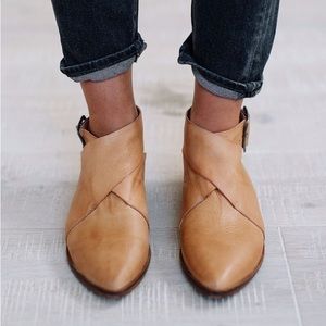Free people Bryce Wrap Buckle Shoe